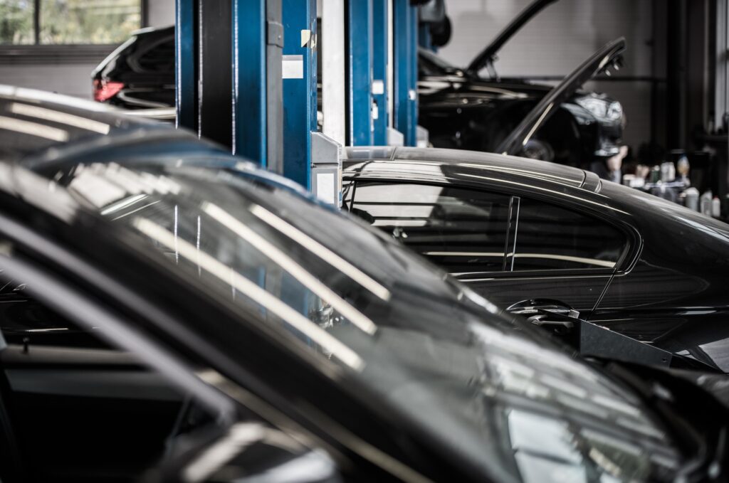Top 5 Warning Signs Your Brakes Need Immediate Attention